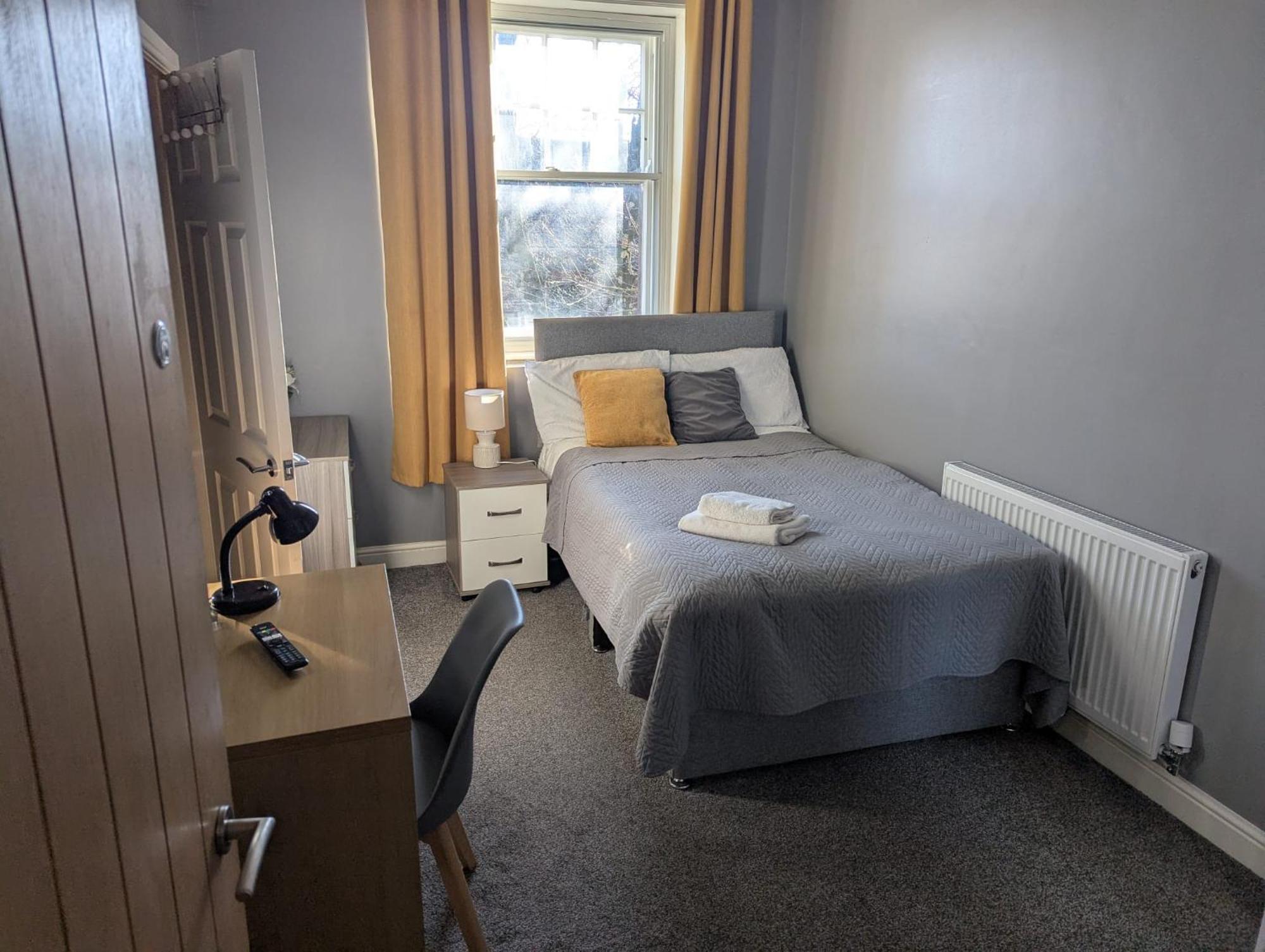 Darwin Stays - Service Accommodation In Newcastle Under Lyme City Centre Exterior foto